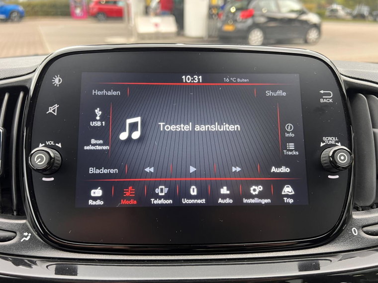 Vehicle Image 30
