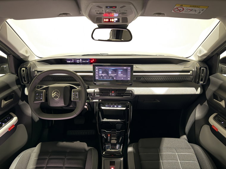 Vehicle Image 19