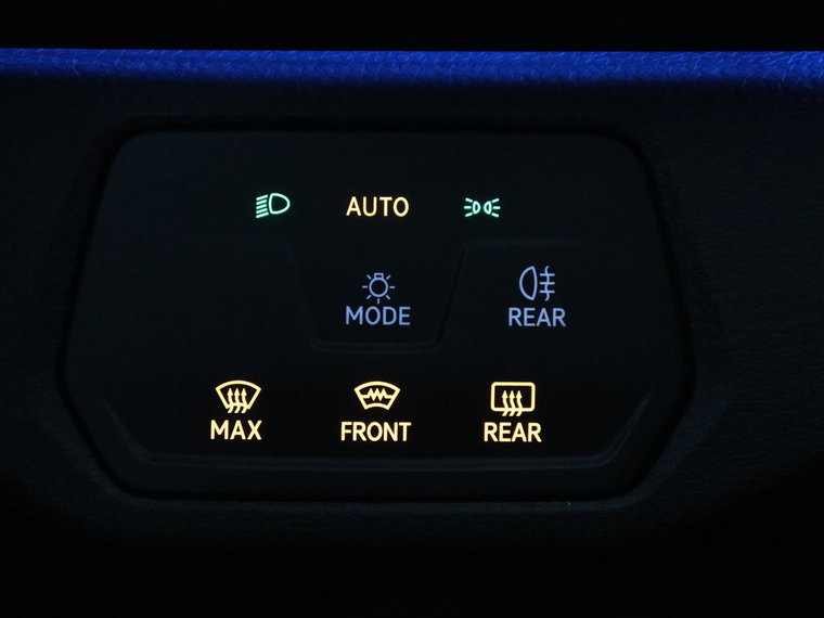 Vehicle Image 33