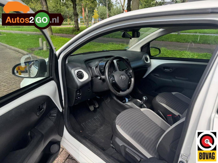 Vehicle Image 7