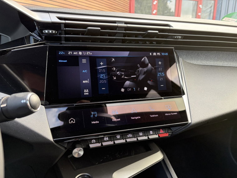 Vehicle Image 37