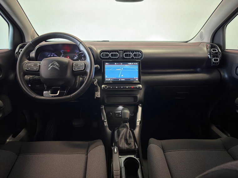 Vehicle Image 16