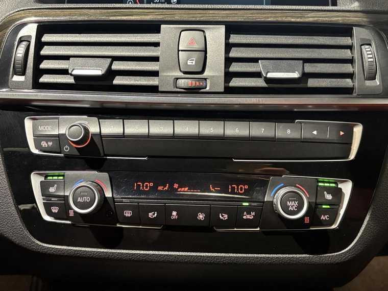 Vehicle Image 29