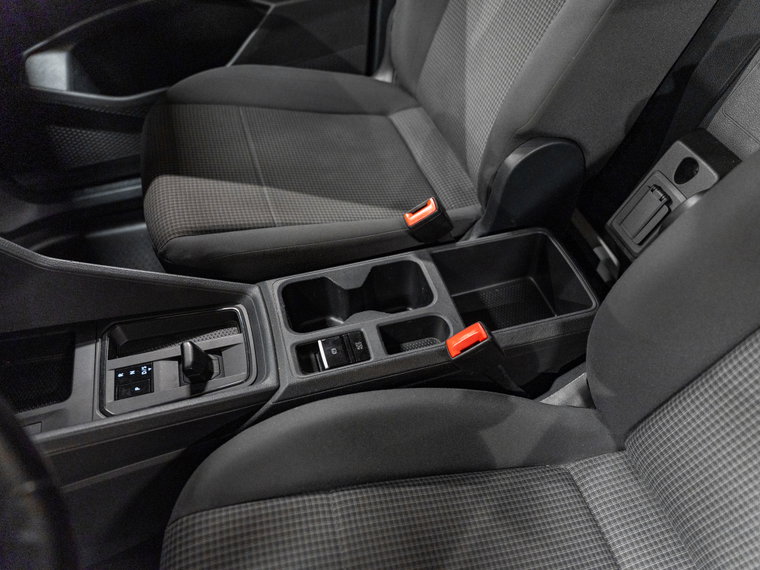 Vehicle Image 33