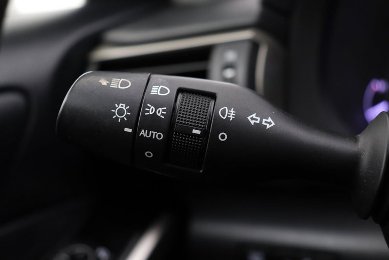 Vehicle Image 24