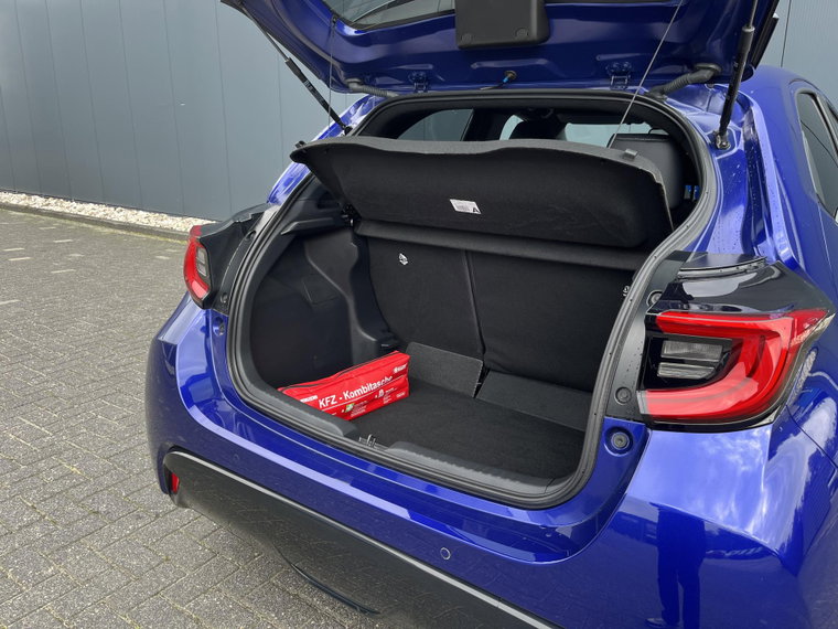 Vehicle Image 13