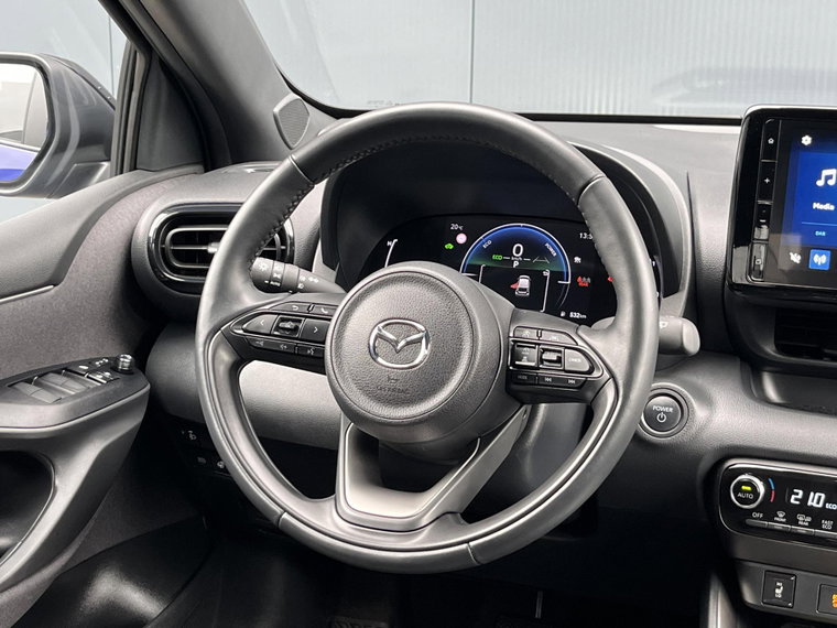 Vehicle Image 16