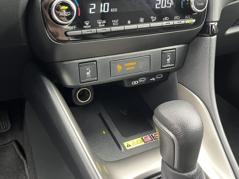 Vehicle Image 21