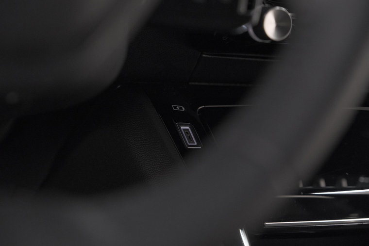 Vehicle Image 45