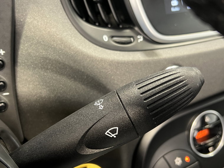Vehicle Image 28