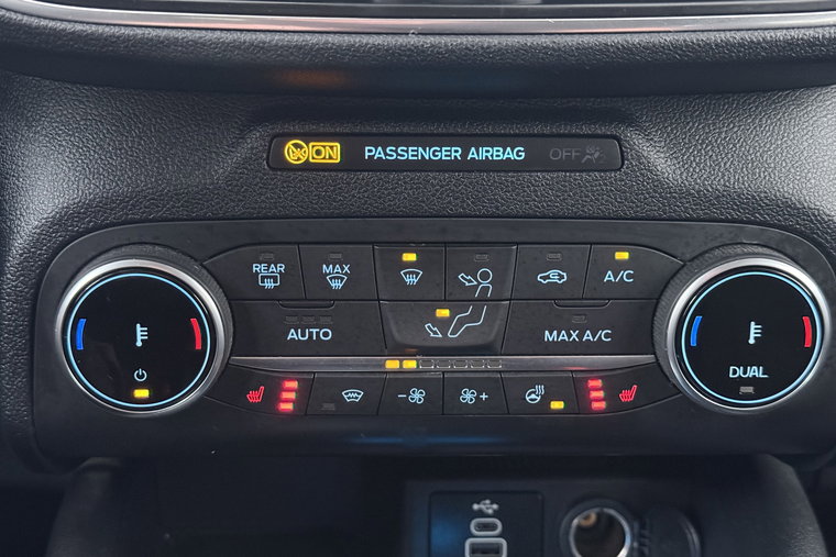 Vehicle Image 28