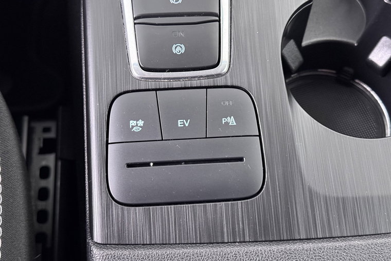 Vehicle Image 31