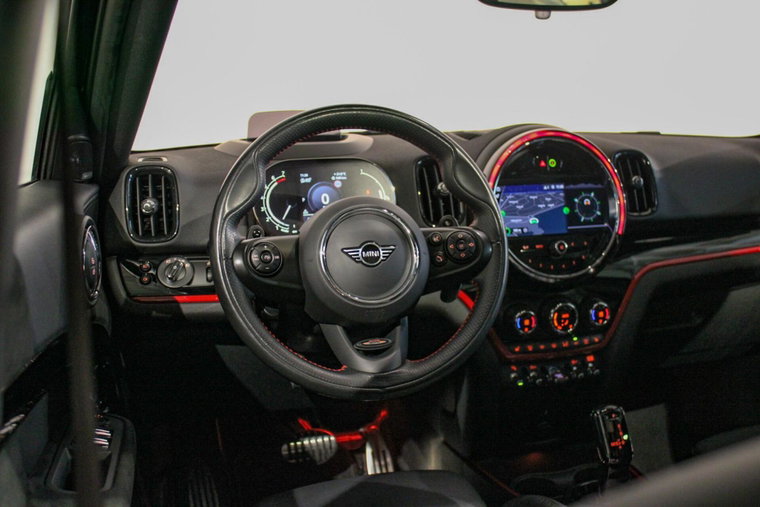 Vehicle Image 21