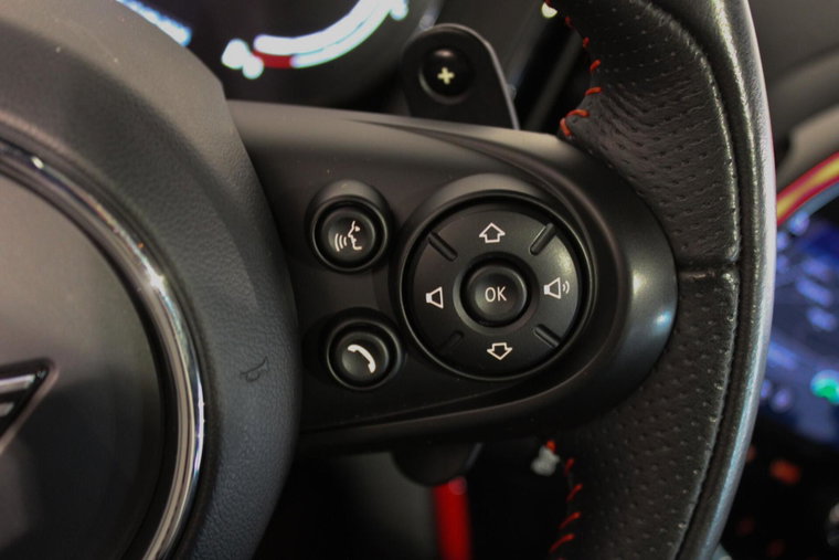 Vehicle Image 33