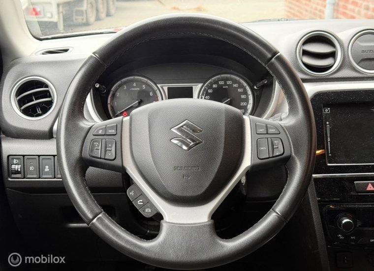 Vehicle Image 11