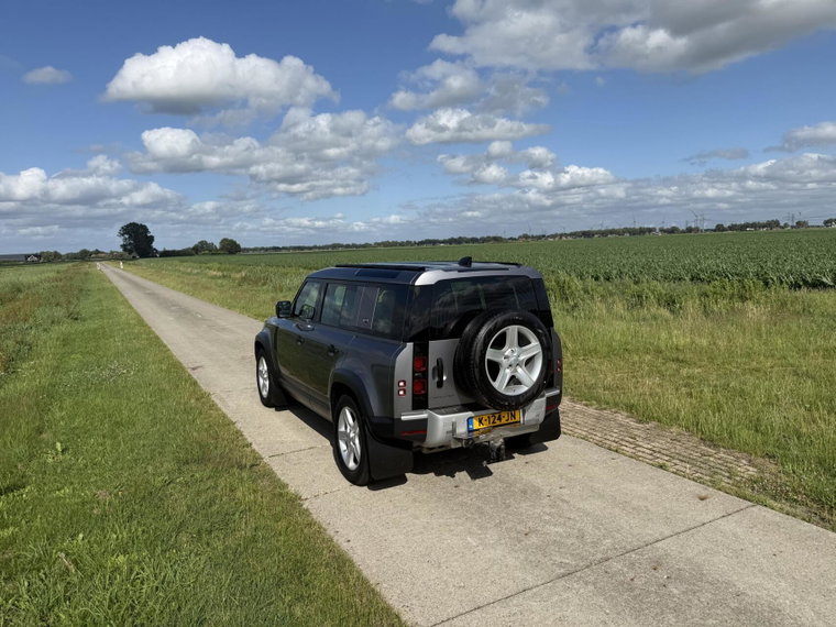 Vehicle Image 38