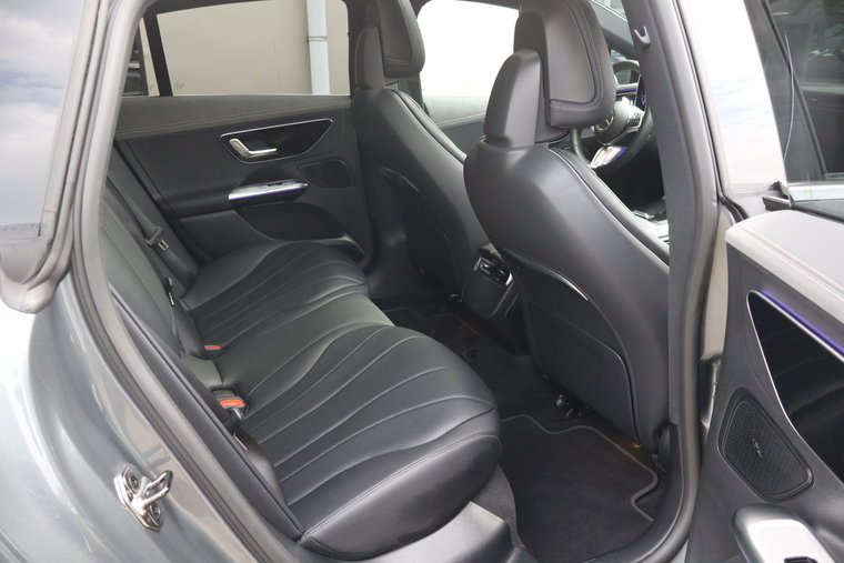 Vehicle Image 39