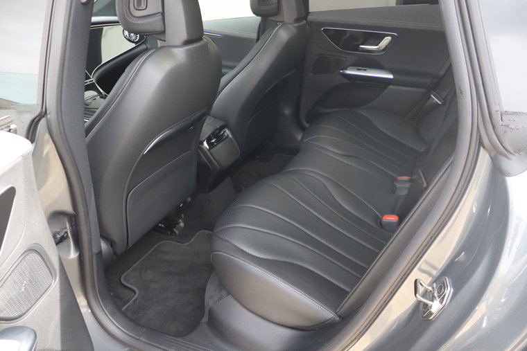 Vehicle Image 40