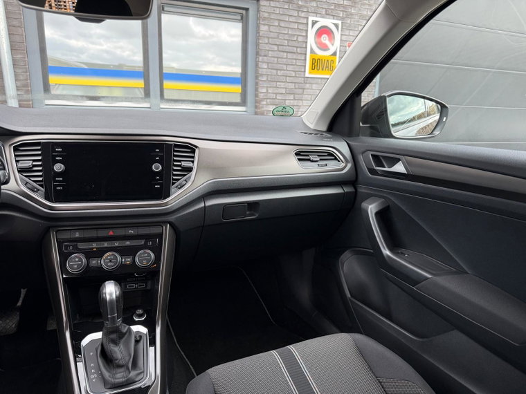 Vehicle Image 28