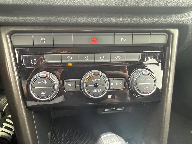 Vehicle Image 34