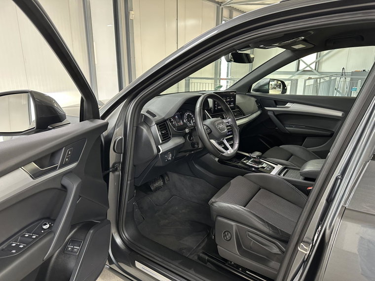Vehicle Image 31