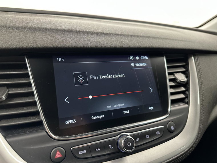 Vehicle Image 37