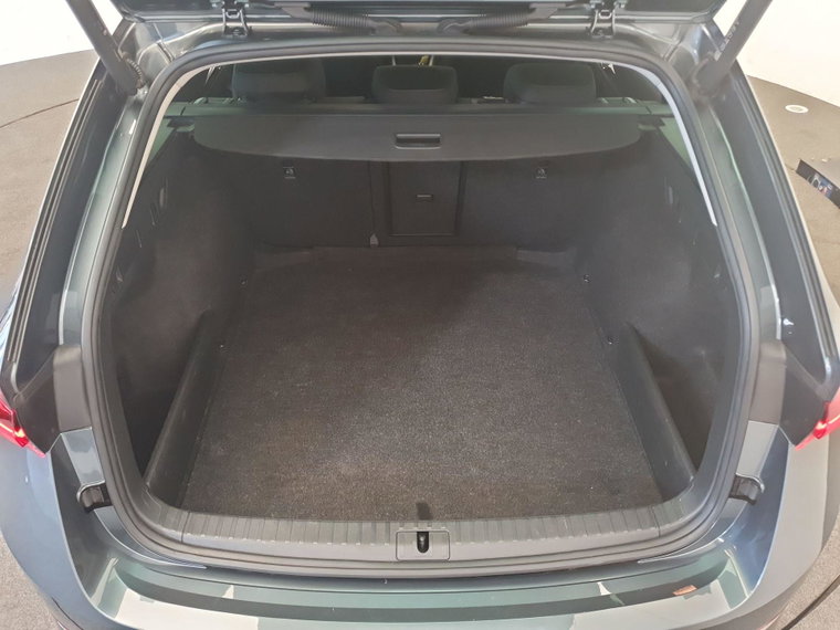Vehicle Image 28