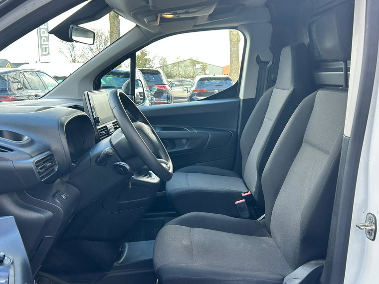 Vehicle Image 20