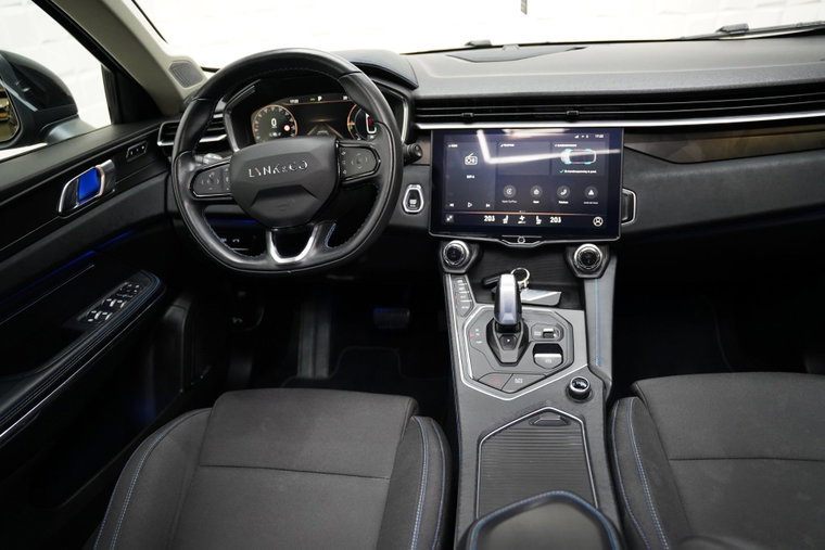 Vehicle Image 40
