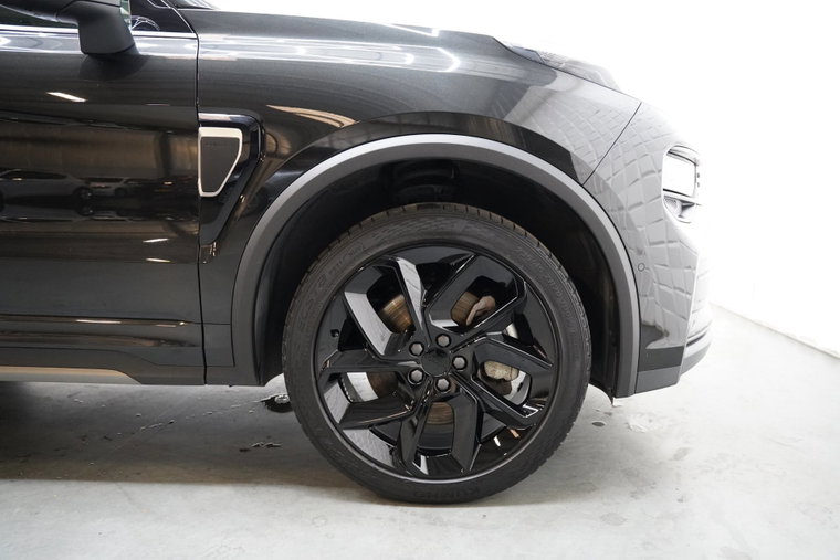 Vehicle Image 9