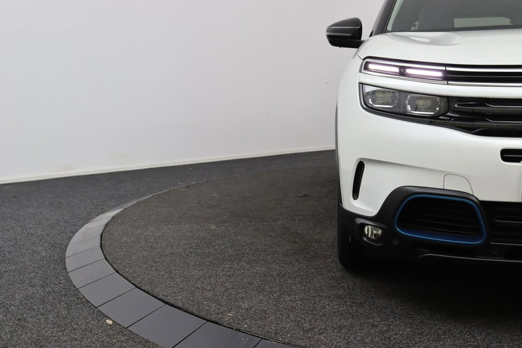 Vehicle Image 33