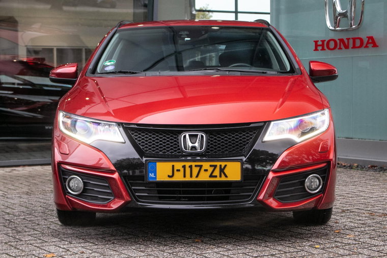 Vehicle Image 12