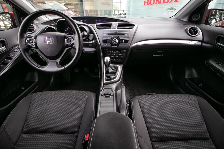 Vehicle Image 16