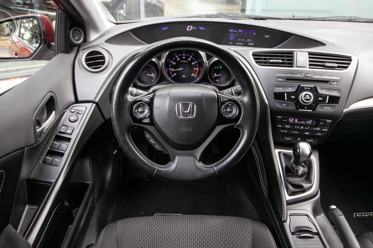 Vehicle Image 17