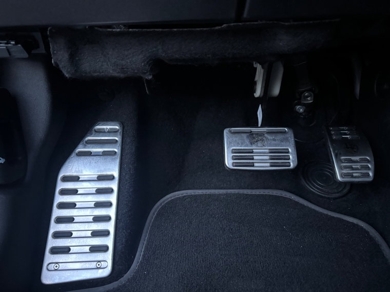 Vehicle Image 33