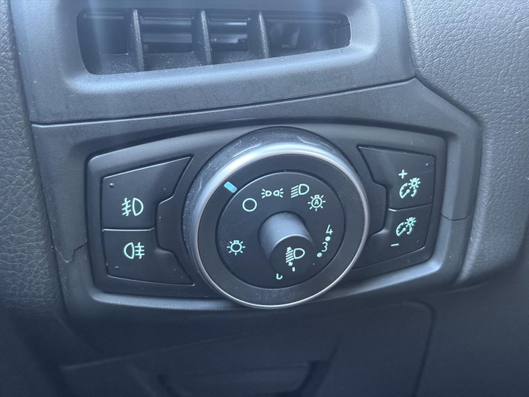 Vehicle Image 26