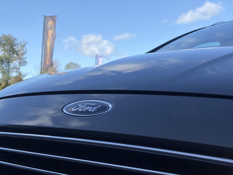 Vehicle Image 38