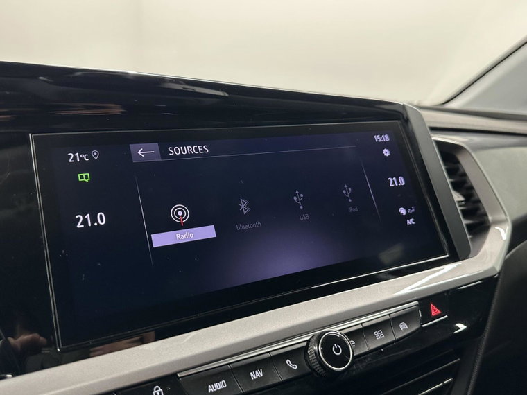 Vehicle Image 37