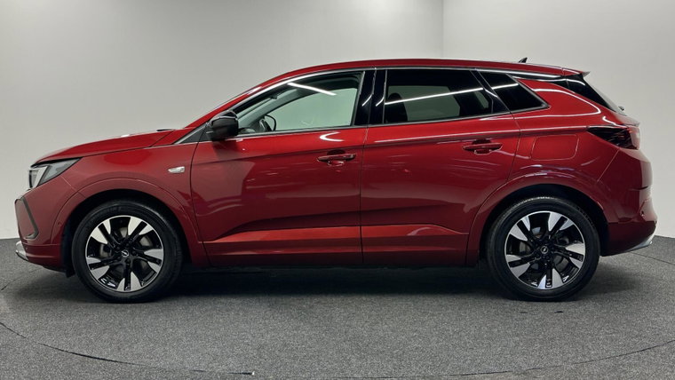 Vehicle Image 8