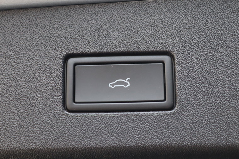 Vehicle Image 33