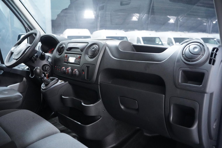 Vehicle Image 35