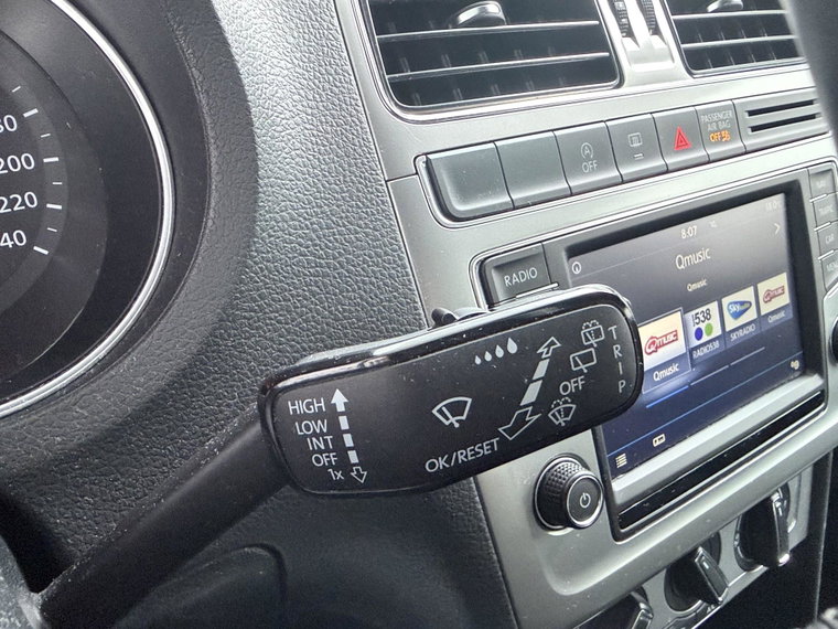 Vehicle Image 26