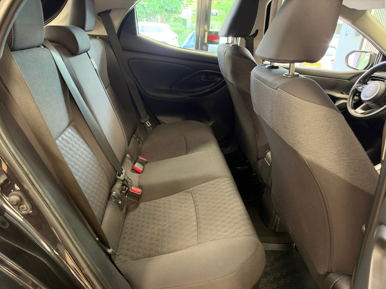 Vehicle Image 14