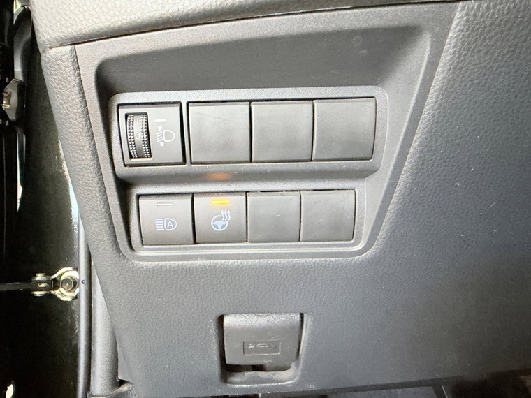 Vehicle Image 27