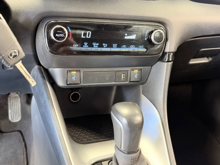 Vehicle Image 33