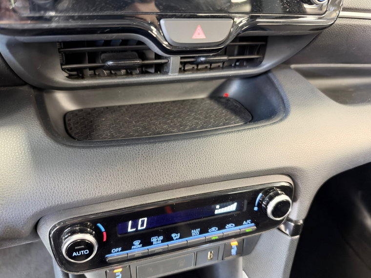 Vehicle Image 36