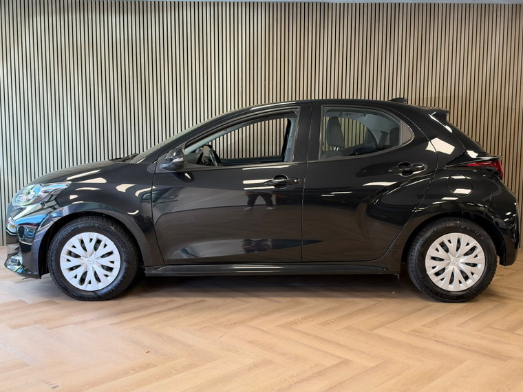 Vehicle Image 6