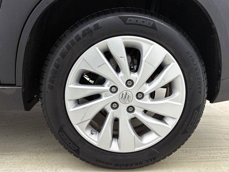 Vehicle Image 10