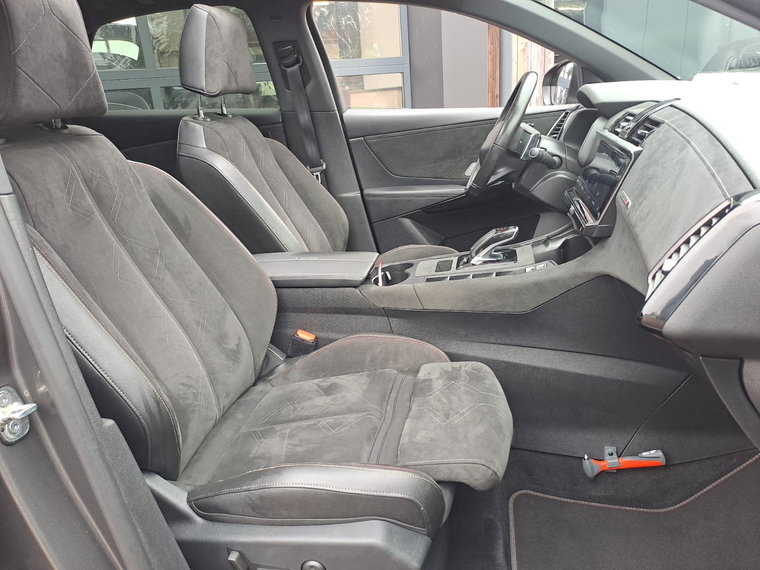 Vehicle Image 36