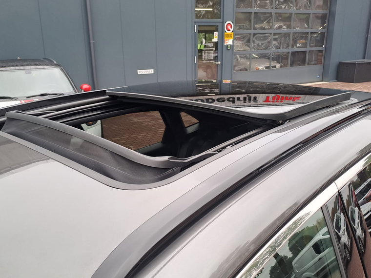 Vehicle Image 41
